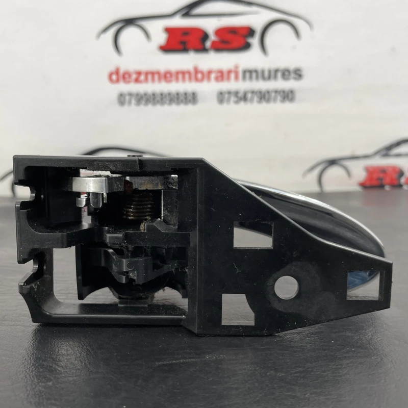 Maner usa stanga fata interior / Toyota Rav4 XA30 2007 / Caroserie, oglinzi si faruri