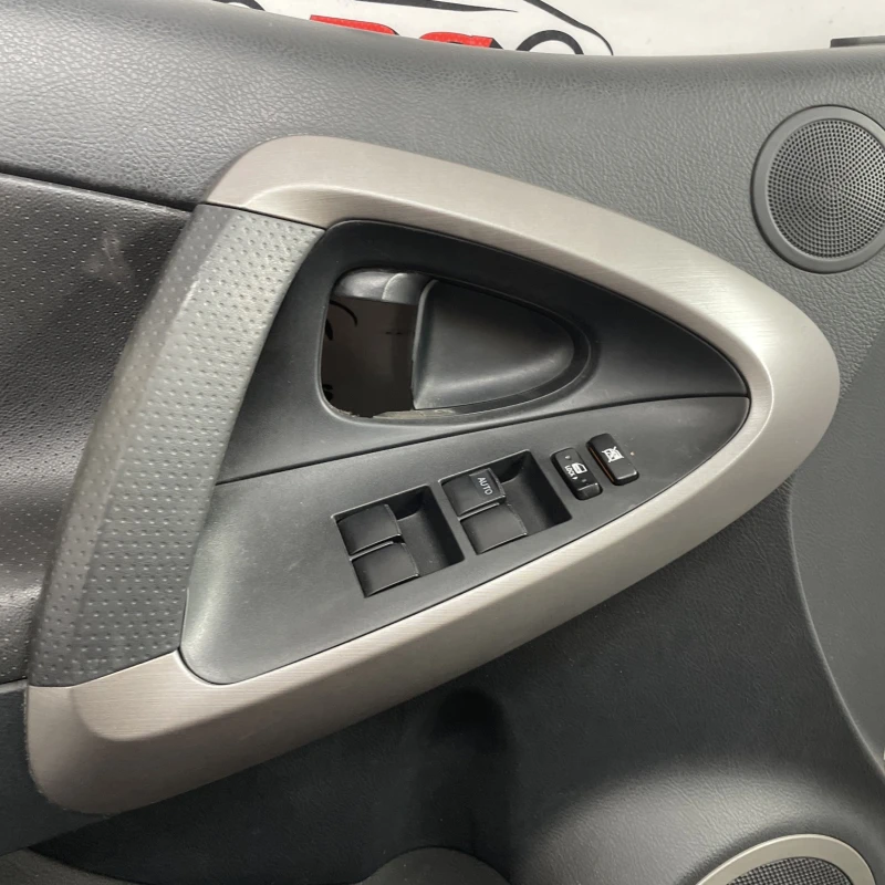 Panou tapiterie usa stanga fata / Toyota Rav4 XA30 2007 / Interior