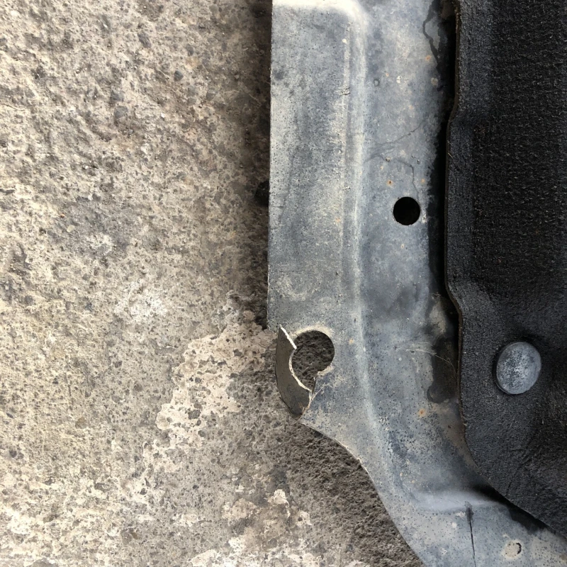 Scut motor / Toyota Rav4 XA30 2007 / Caroserie, oglinzi si faruri
