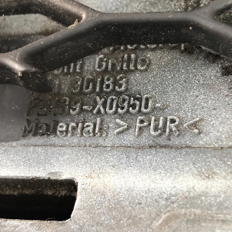 Grila radiator cu emblema / Toyota Rav4 XA30 2007 / Caroserie, oglinzi si faruri
