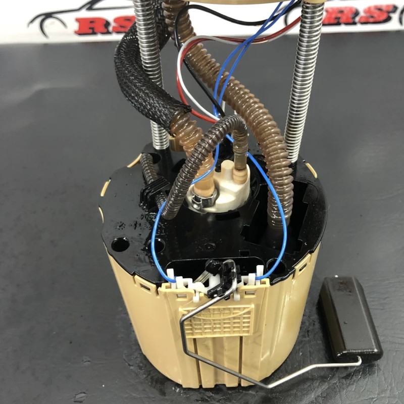 Pompa combustibil rezervor / Opel Astra K 2019 / Motor, racire si evacuare