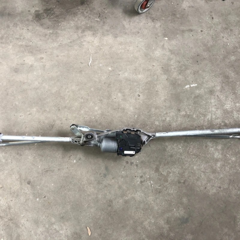 Ansamblu stergatoare cu motoras / Opel Astra K 2019 / Caroserie, oglinzi si faruri