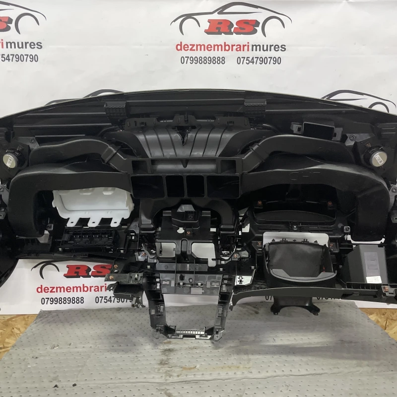 Plansa bord / Opel Astra K 2019 / Interior