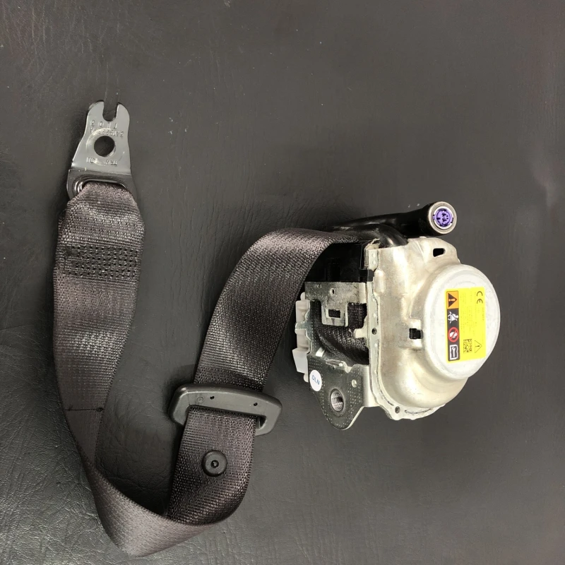 Centura stanga spate / Opel Astra K 2019 / Interior