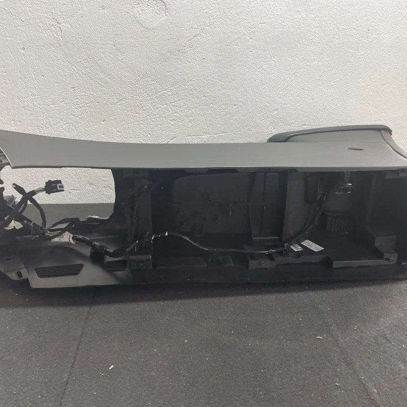 Cotiera centrala / Opel Astra K 2019 / Interior