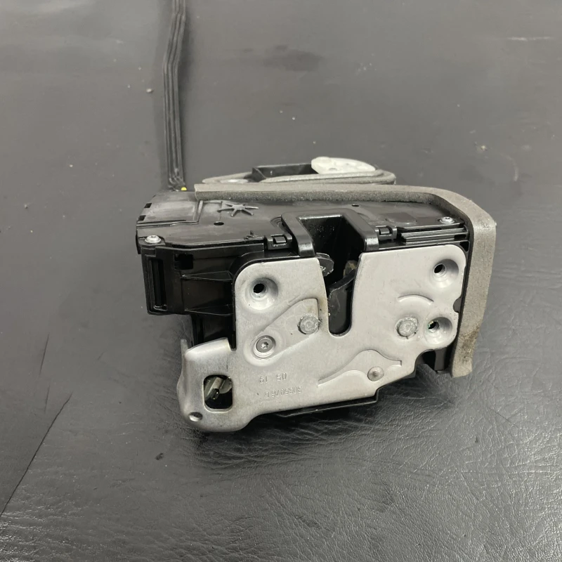 Iala broasca usa dreapta fata / Opel Astra K 2019 / Caroserie, oglinzi si faruri