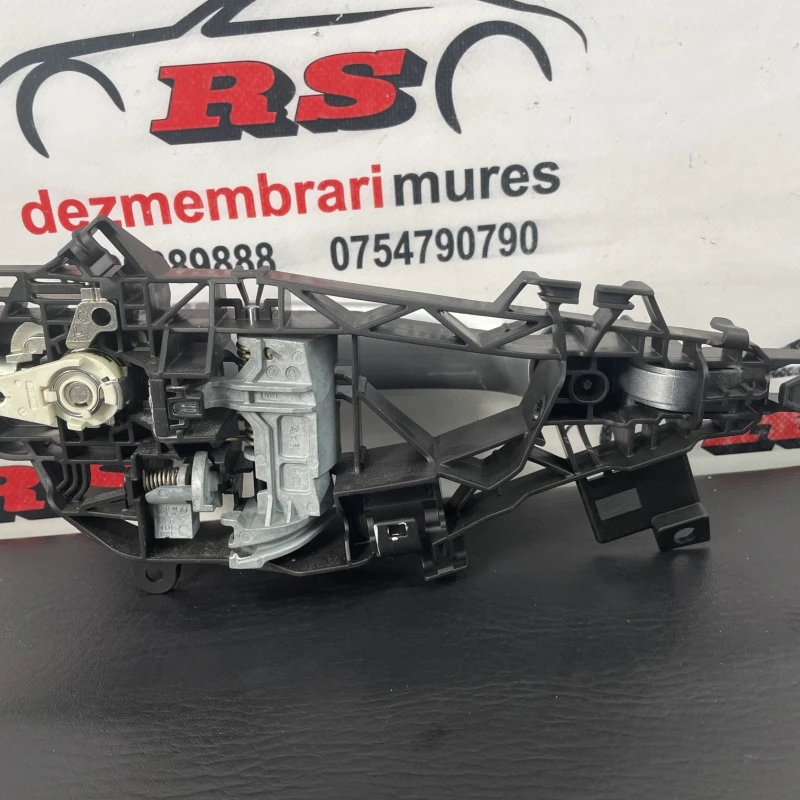 Maner usa stanga fata / Opel Astra K 2019 / Caroserie, oglinzi si faruri