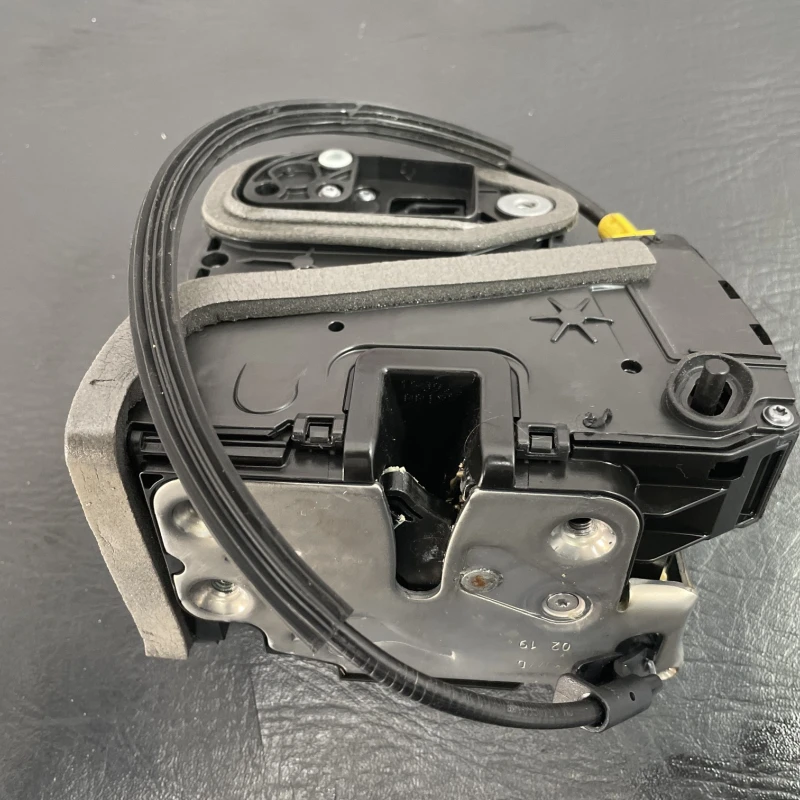 Iala broasca usa stanga spate / Opel Astra K 2019 / Caroserie, oglinzi si faruri