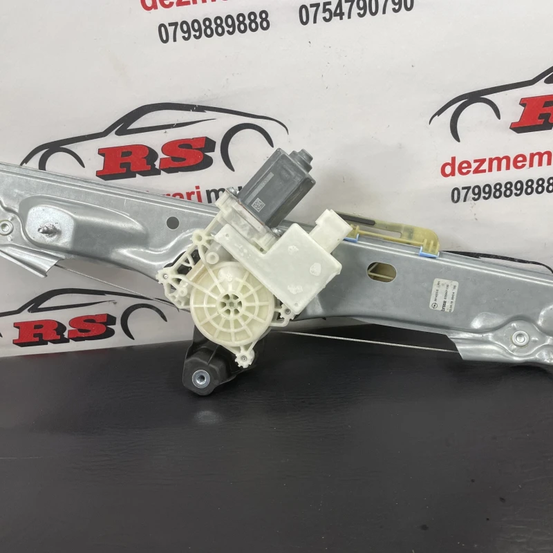 Macara geam dreapta spate Opel 
