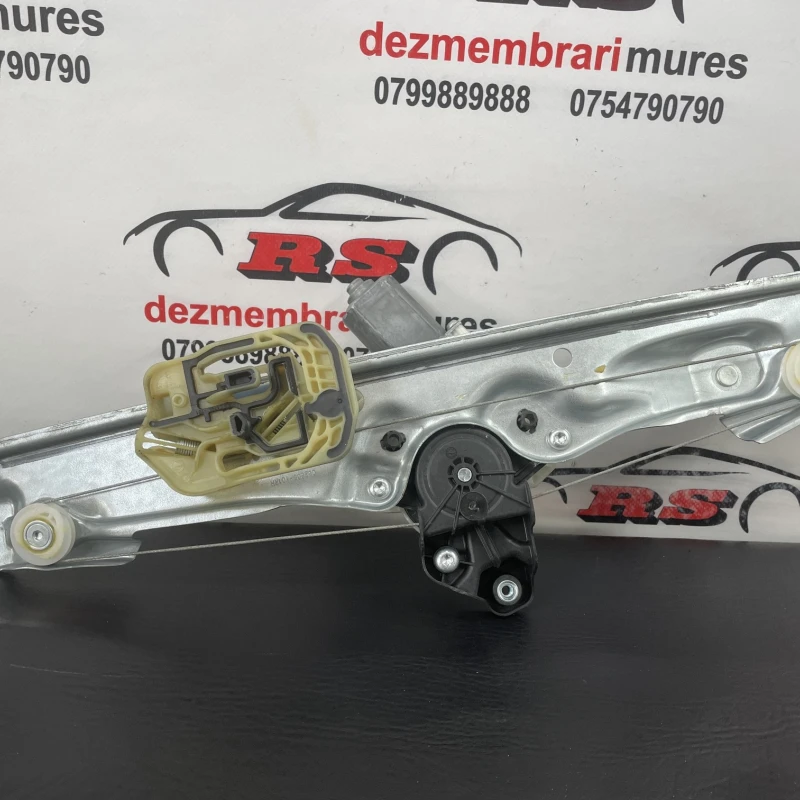 Macara geam dreapta spate / Opel Astra K 2019 / Caroserie, oglinzi si faruri