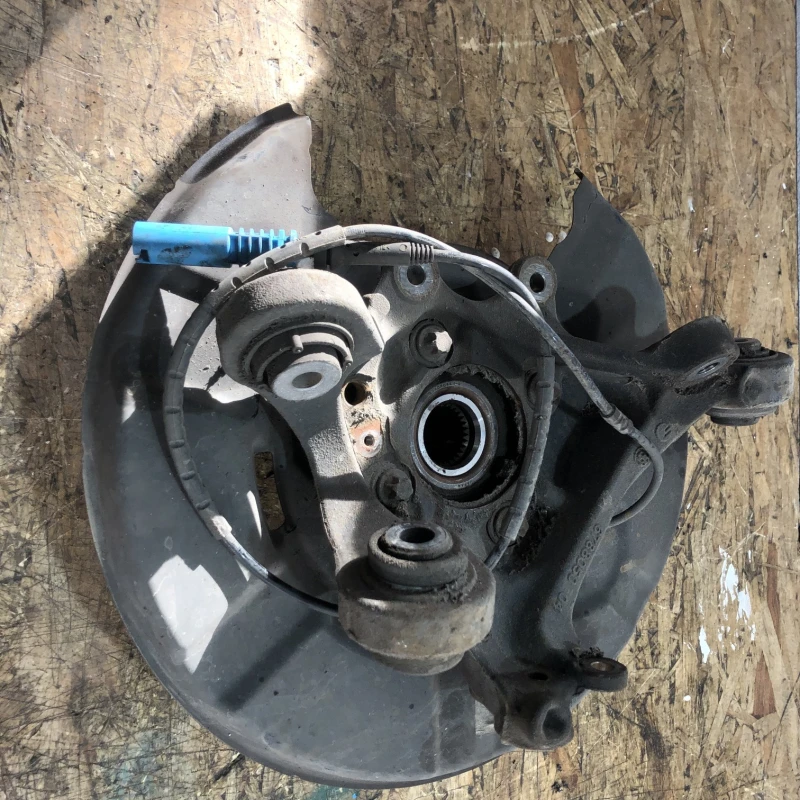 Fuzeta dreapta spate / BMW X1 E84 2011 / Directie si suspensie