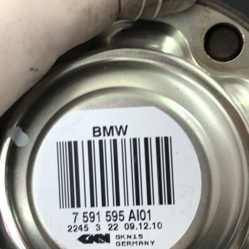 Planetara stanga spate / BMW X1 E84 2011 / Cutie viteze, ambreiaj, transmisie