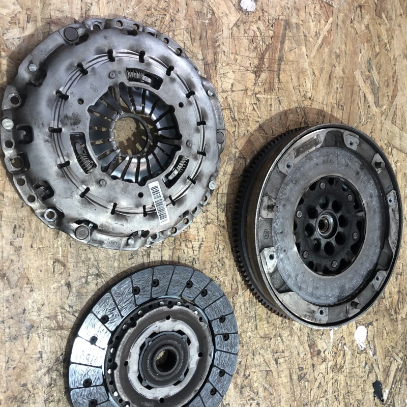 Kit ambreaj / BMW X1 E84 2011 / Cutie viteze, ambreiaj, transmisie