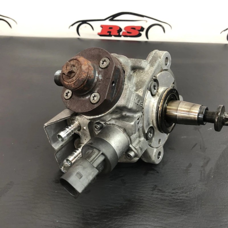 Pompă de injecție / BMW X1 E84 2011 / Motor, racire si evacuare
