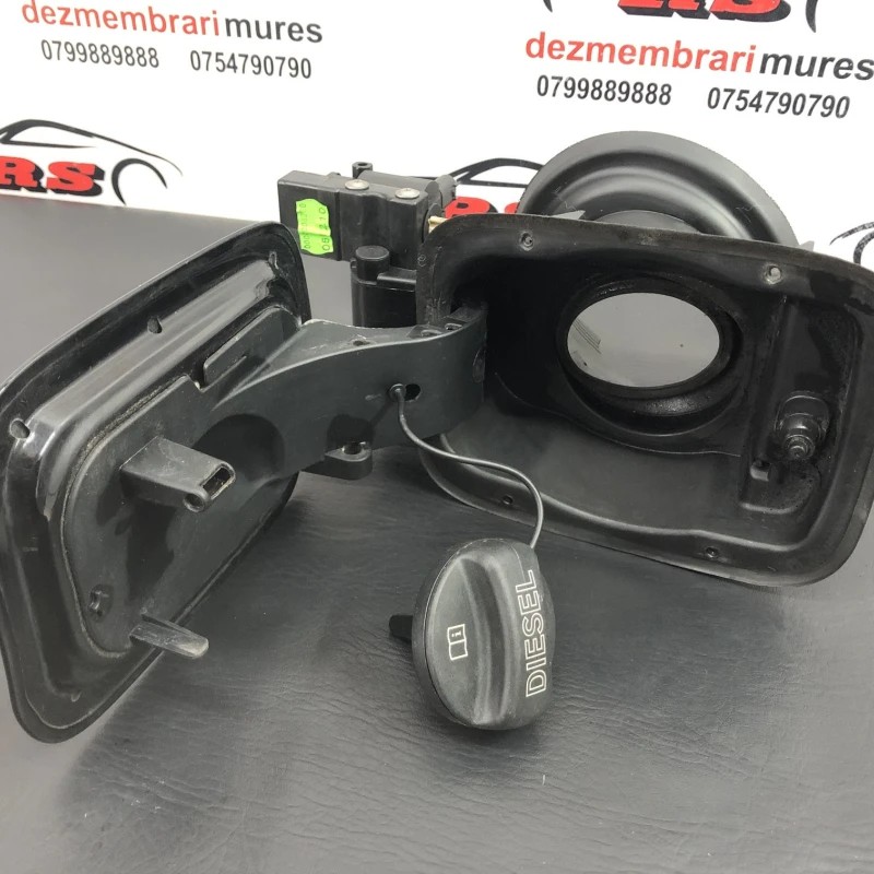 Capac usa rezervor / BMW X1 E84 2011 / Caroserie, oglinzi si faruri