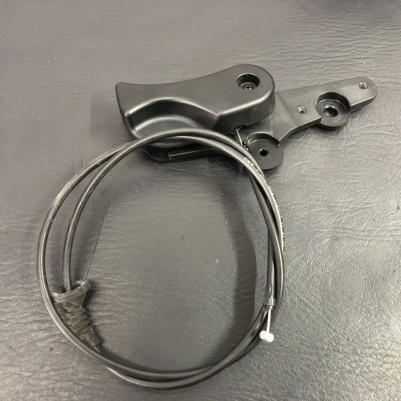 Cablu deschidere capota BMW X1 E84 2011