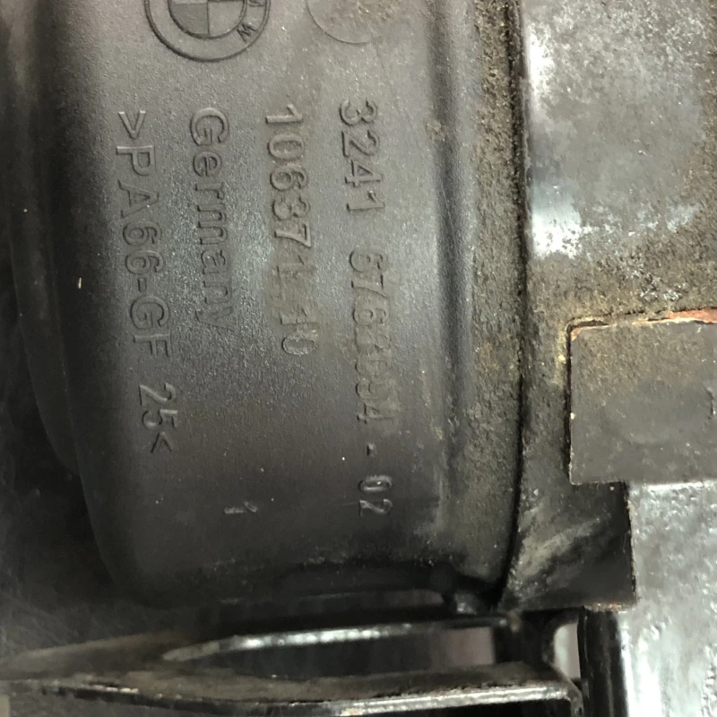 Vas ulei servo / BMW X1 E84 2011 / Directie si suspensie