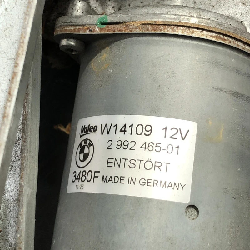 Ansamblu stergatoare cu motoras / BMW X1 E84 2011 / Caroserie, oglinzi si faruri