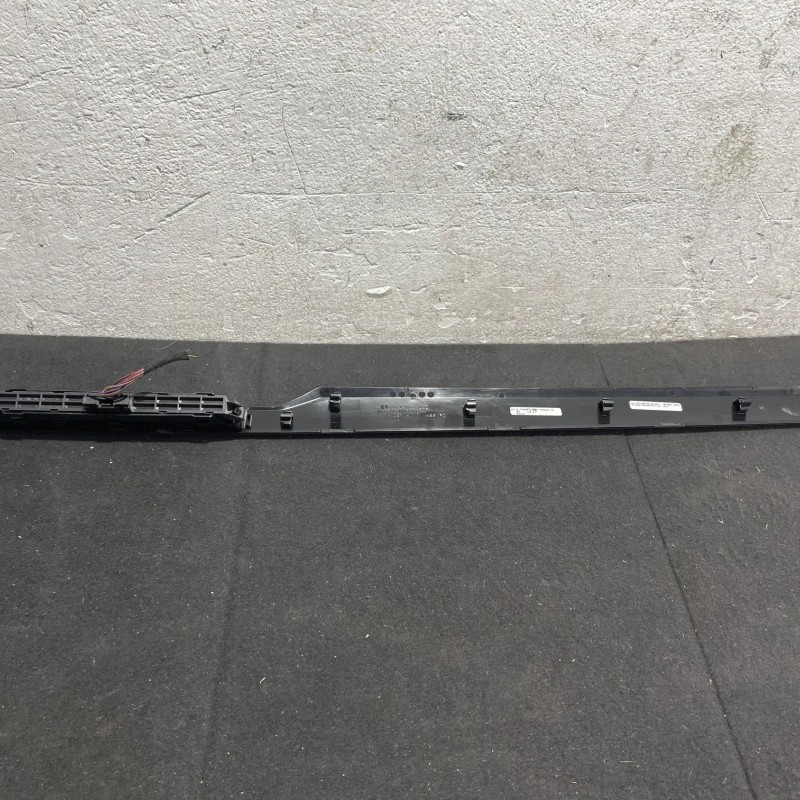 Ornament trim bord / Volkswagen Passat B8 2015 / Interior