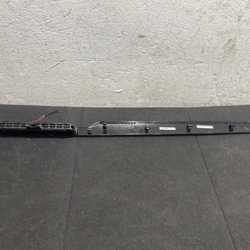 Ornament trim bord / Volkswagen Passat B8 2016 / Interior