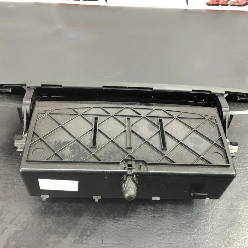 Compartiment stocare plansa bord / BMW X1 E84 2011 / Interior