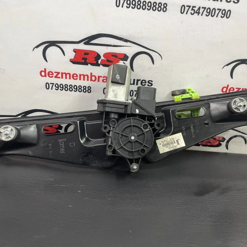 Macara geam dreapta spate cu motoras / BMW X1 E84 2011 / Caroserie, oglinzi si faruri
