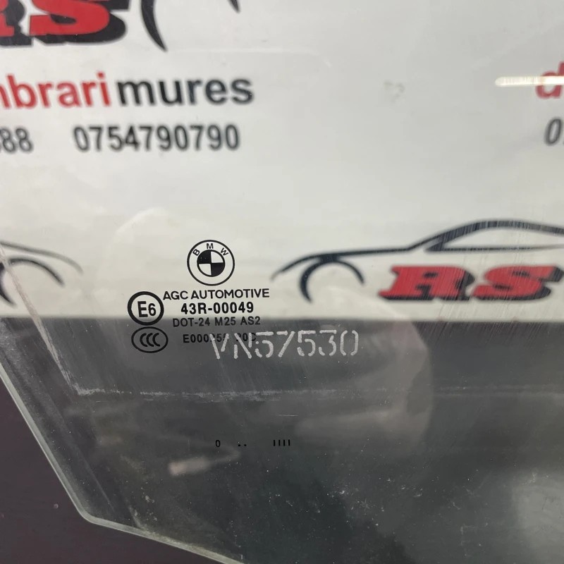 Geam dreapta fata / BMW X1 E84 2011 / Caroserie, oglinzi si faruri