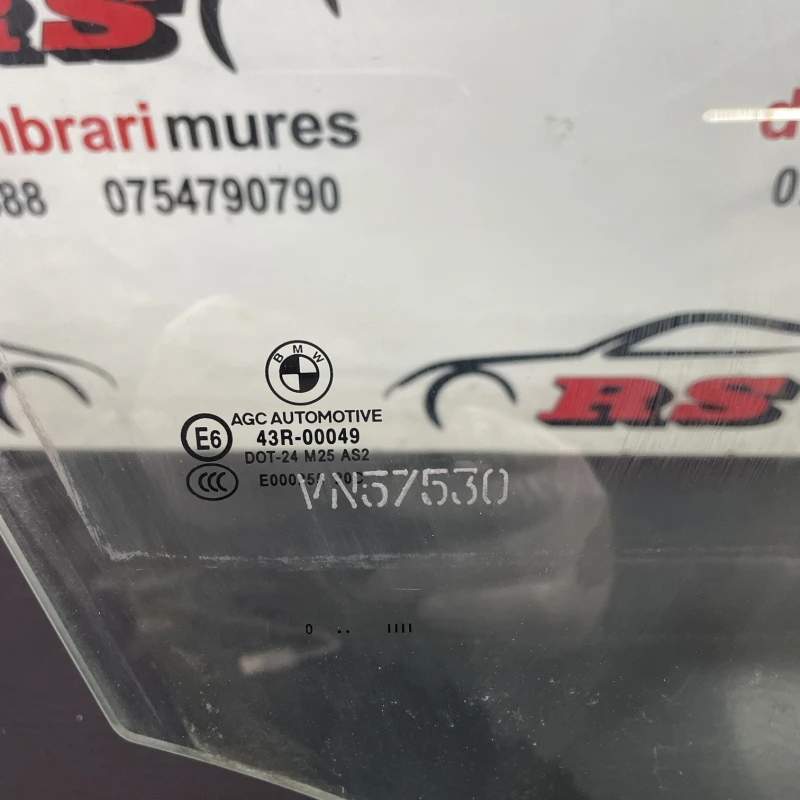 Geam dreapta fata / BMW X1 E84 2011 / Caroserie, oglinzi si faruri