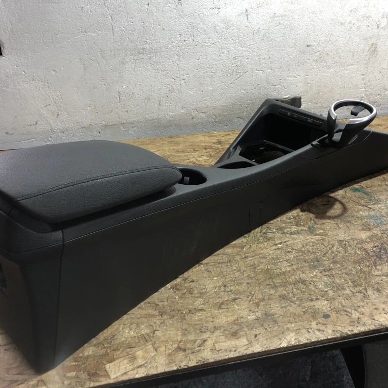 Cotiera centrala BMW X1 E84 2011