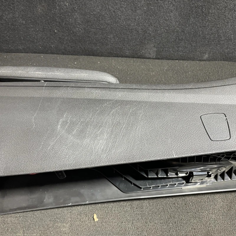 Cotiera centrala / BMW X1 E84 2011 / Interior