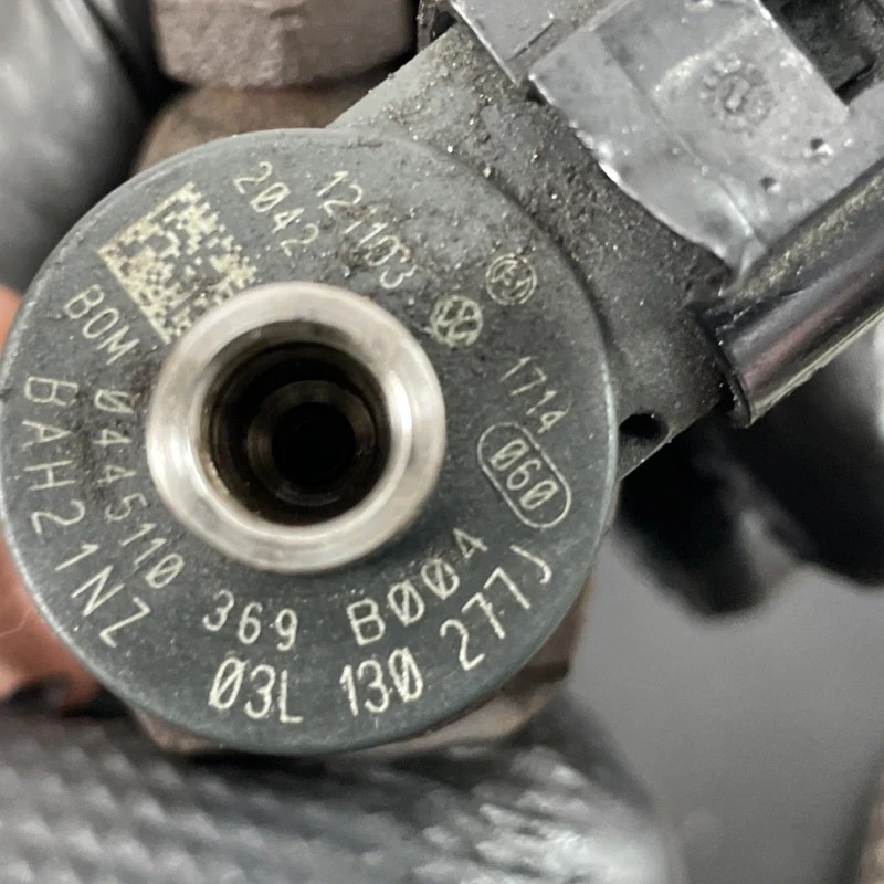 Injector / Volkswagen Passat B7 Alltrack 2013 / Motor, racire si evacuare