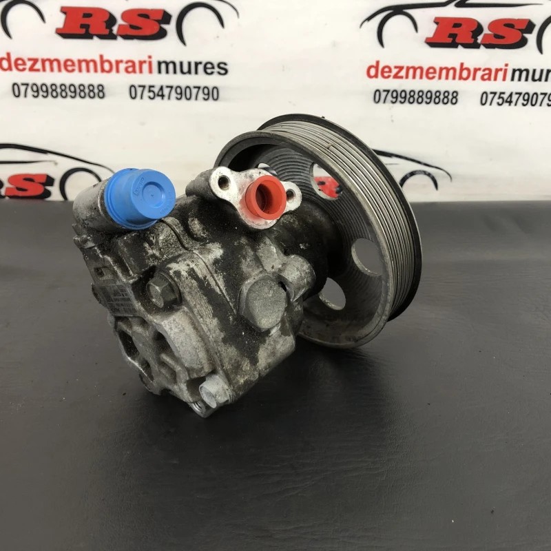 Pompa servo / Audi A4 B8 2010 / Directie si suspensie