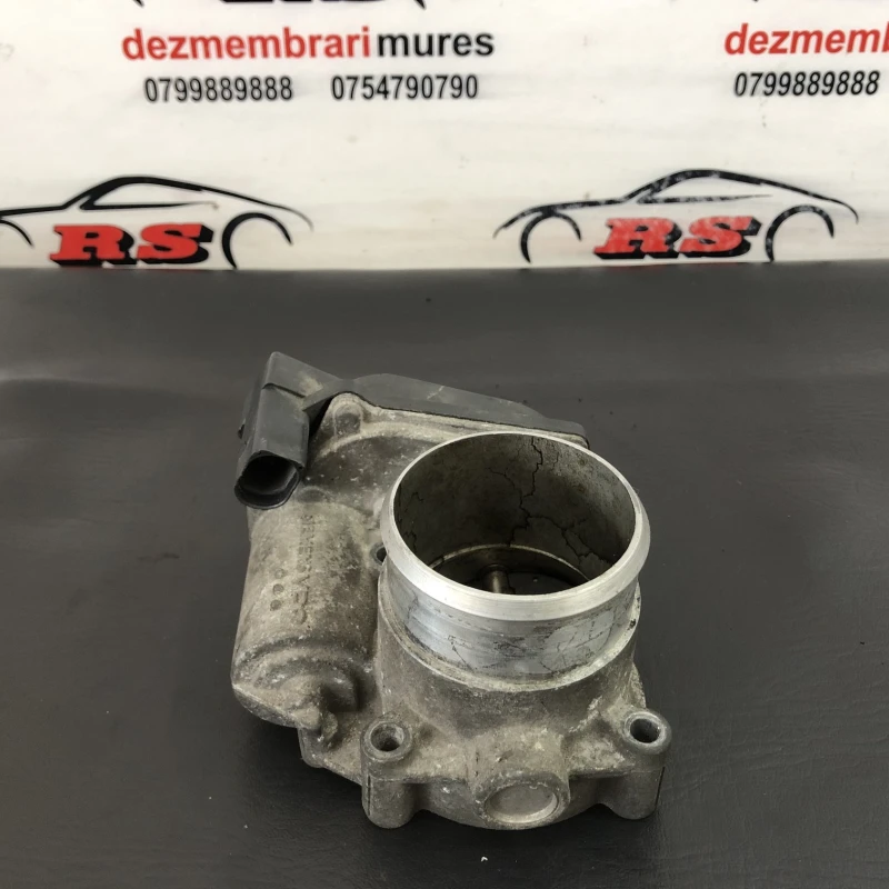 Clapeta de acceleratie / Audi A4 B8 2010 / Motor, racire si evacuare