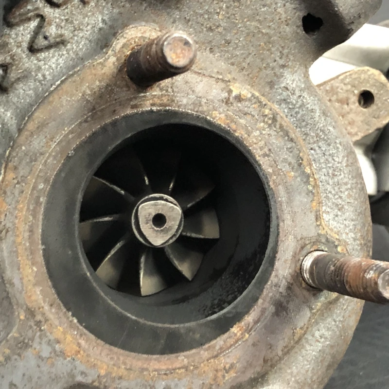 Turbosuflanta turbo turbina / Audi A6 C6 2008 / Motor, racire si evacuare