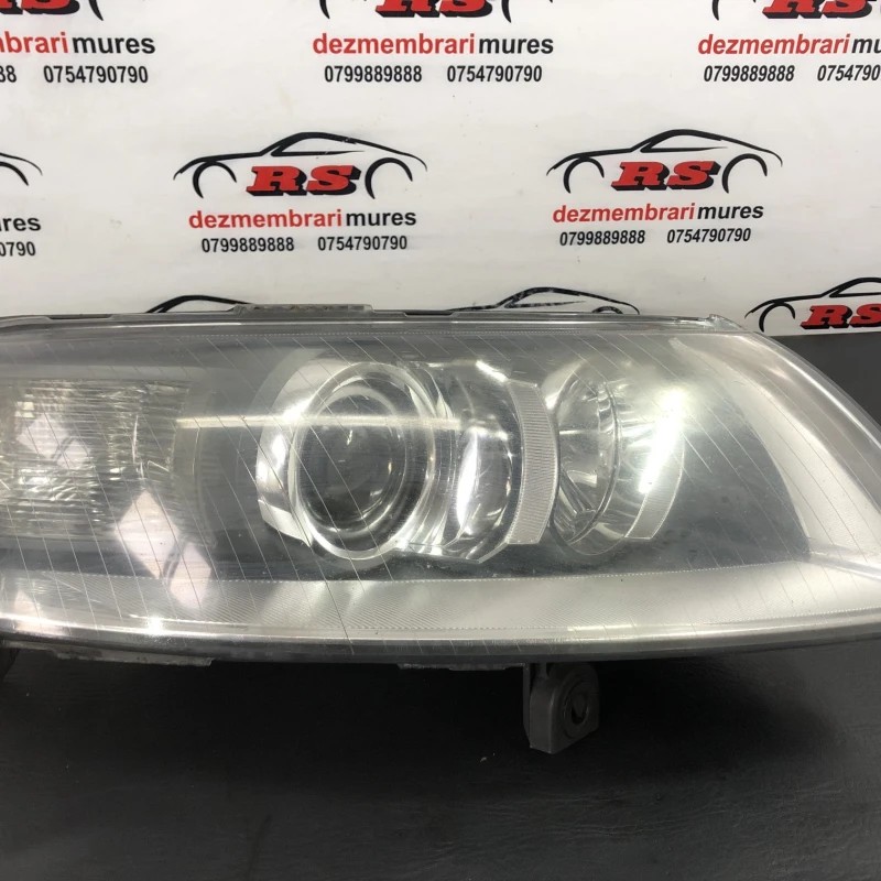 Far dreapta xenon Audi A6 C6 2008