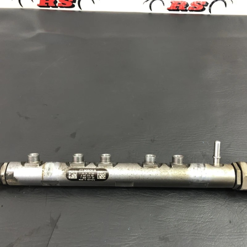 Rampa injectoare cu senzor / BMW Seria 3 E91 LCI 2012 / Motor, racire si evacuare