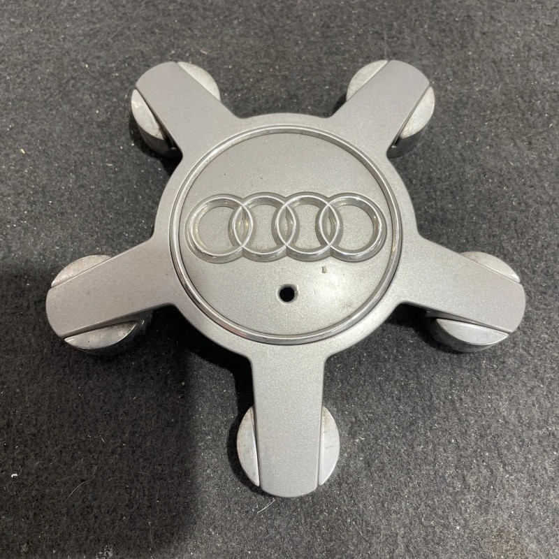 Capac central janta / Audi A4 B8 2011 / Accesorii roti si capace