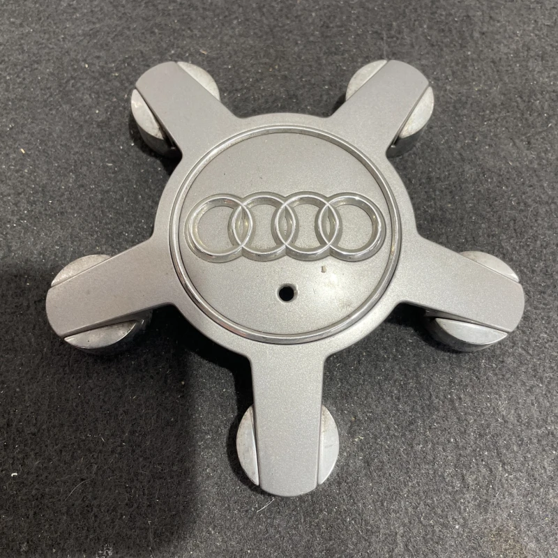 Capac central janta / Audi A4 B8 2011 / Accesorii roti si capace