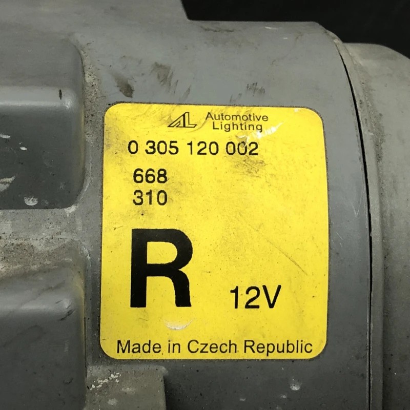 Proiector dreapta / Mercedes-Benz SL R129 1990 / Caroserie, oglinzi si faruri