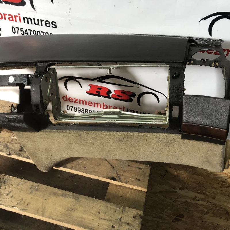 Plansa bord / Mercedes-Benz SL R129 1990 / Interior