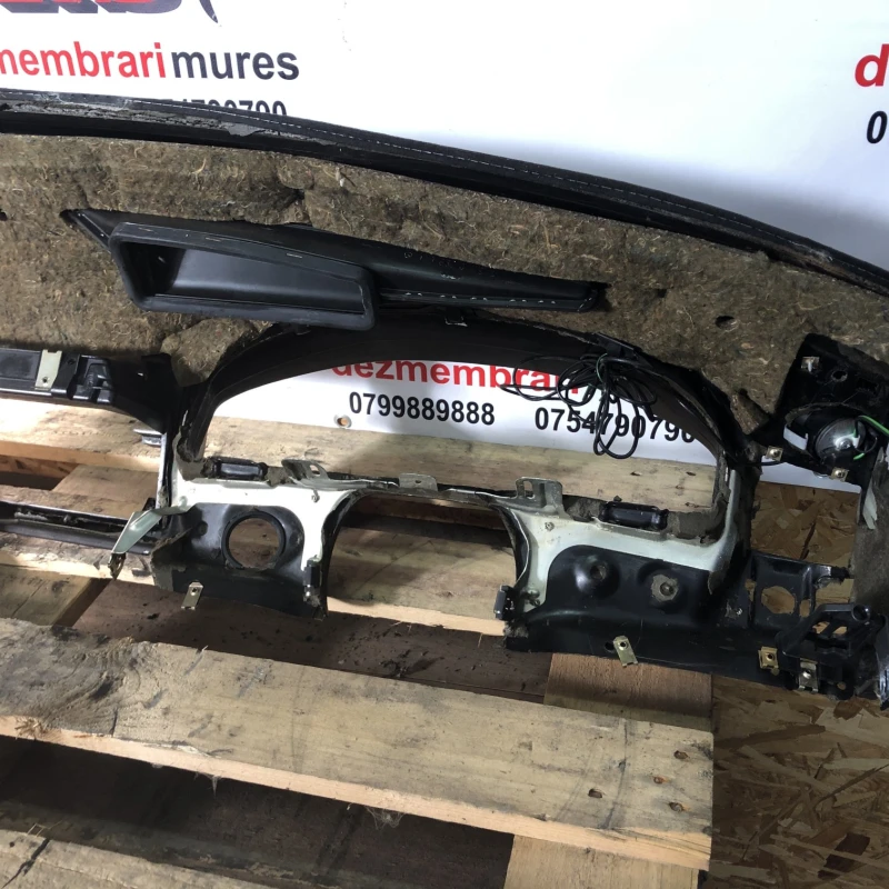 Plansa bord / Mercedes-Benz SL R129 1990 / Interior