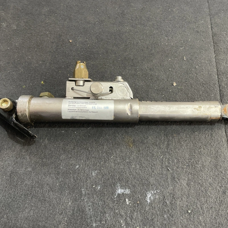 Cilindru rollbar stanga Mercedes-Benz 
