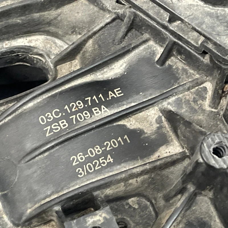 Galerie de admisie / Volkswagen Touran 1T 2013 / Motor, racire si evacuare