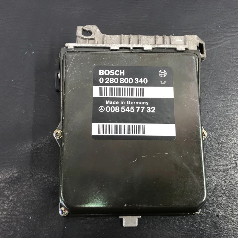 Calculator motor ecu Mercedes-Benz 