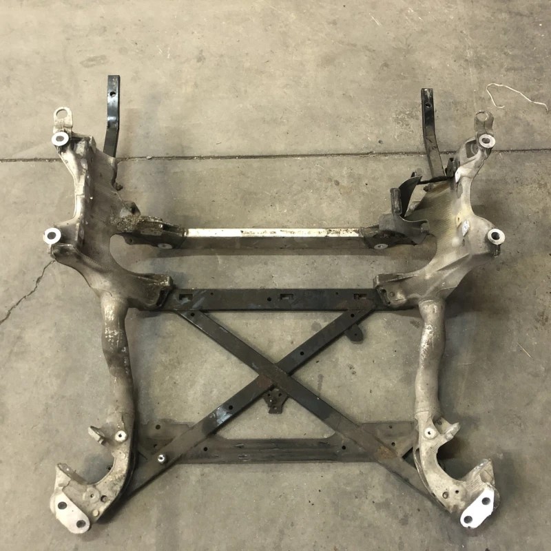 Punte fata jug suport motor Audi A4 B8 2010