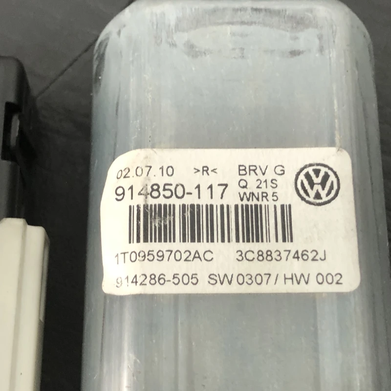Motoras geam dreapta fata / Volkswagen Passat CC 2011 / Audio si electronice
