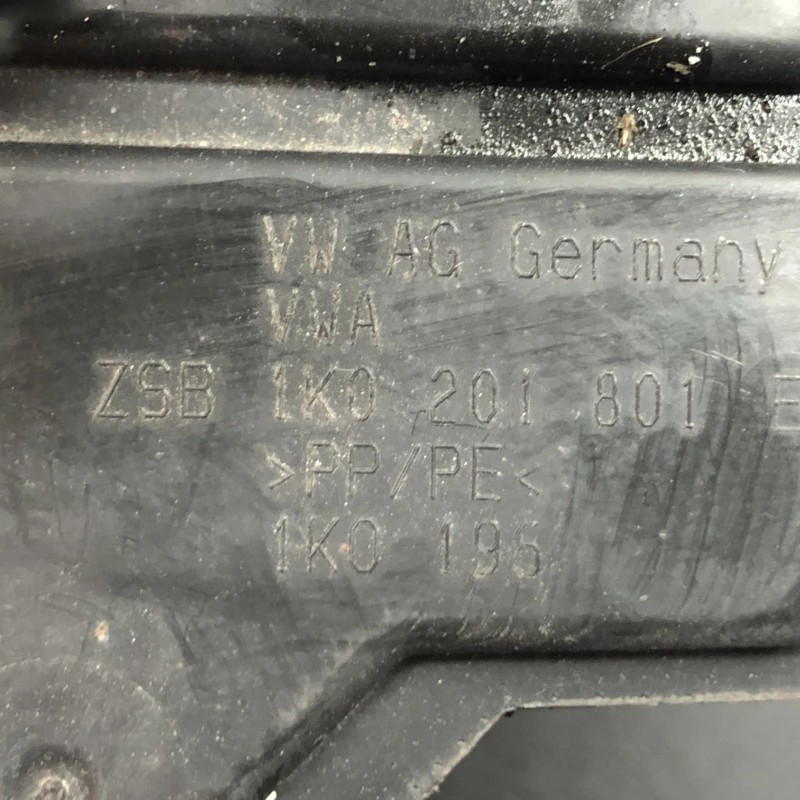 Canistra de carbon / Volkswagen Golf MK6 2011 / Motor, racire si evacuare