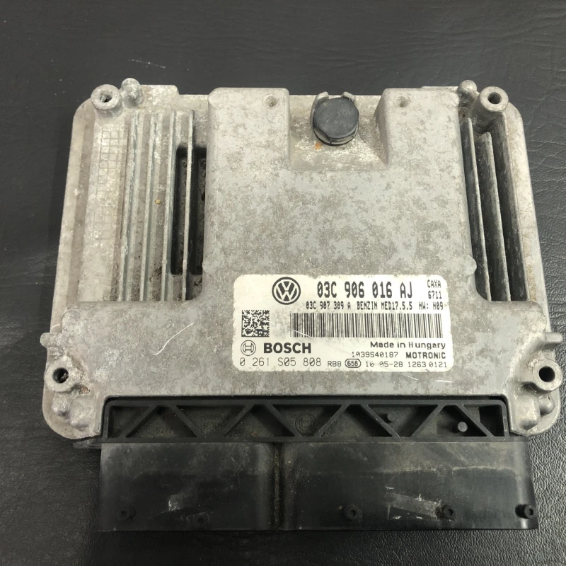 Calculator motor ecu Volkswagen 
