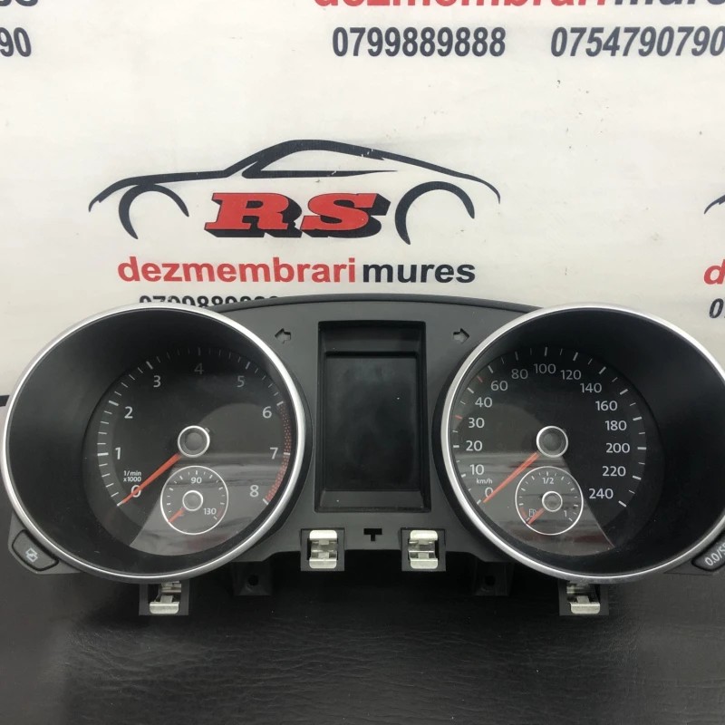 Ceas bord / Volkswagen Golf MK6 2011 / Audio si electronice