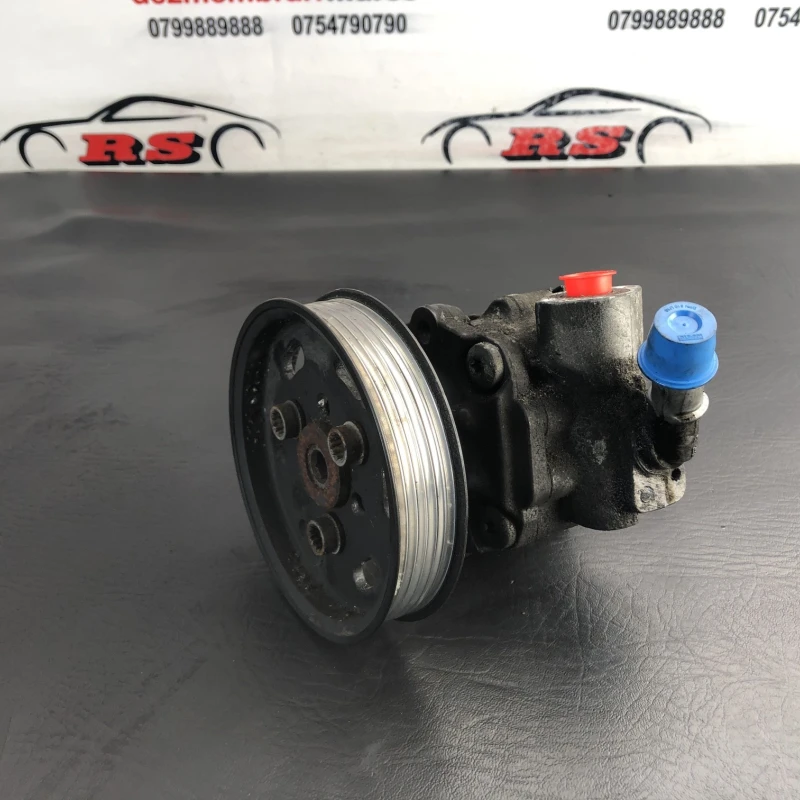 Pompa servo / Audi A4 B8 2009 / Directie si suspensie